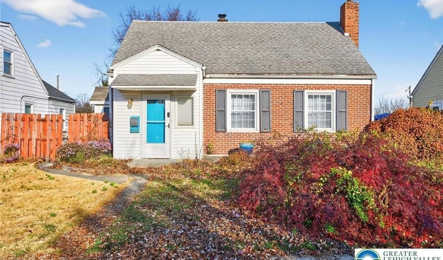 2309 Woodlawn St 2307, Allentown, PA 18109 - 3 Beds, 2 Bath