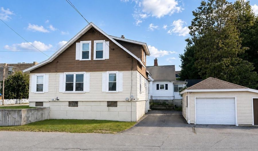 679 Third Ave, Berlin, NH 03570 - 3 Beds, 1 Bath