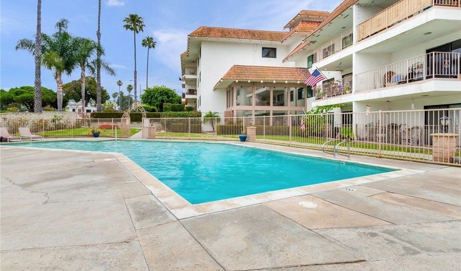 2501 S El Camino Real 310, San Clemente, CA 92672 - 3 Beds, 2 Bath
