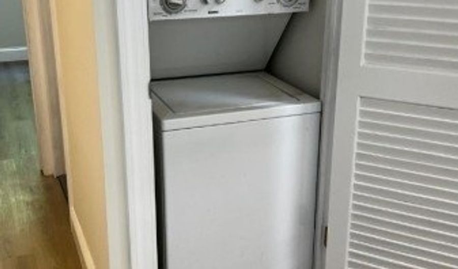 8 Steamboat Dr 5, Alloway, NJ 07462 - 1 Beds, 1 Bath