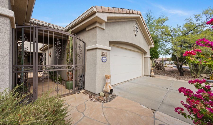 1704 W Dion Dr, Anthem, AZ 85086 - 3 Beds, 3 Bath
