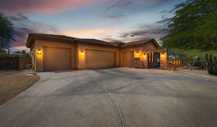 5651 E VILLA CASSANDRA Way, Carefree, AZ 85377 - 4 Beds, 5 Bath