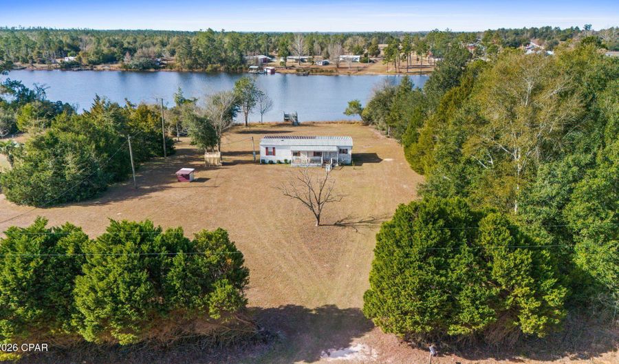 519 Mcpherson Dr, Alford, FL 32420 - 2 Beds, 1 Bath