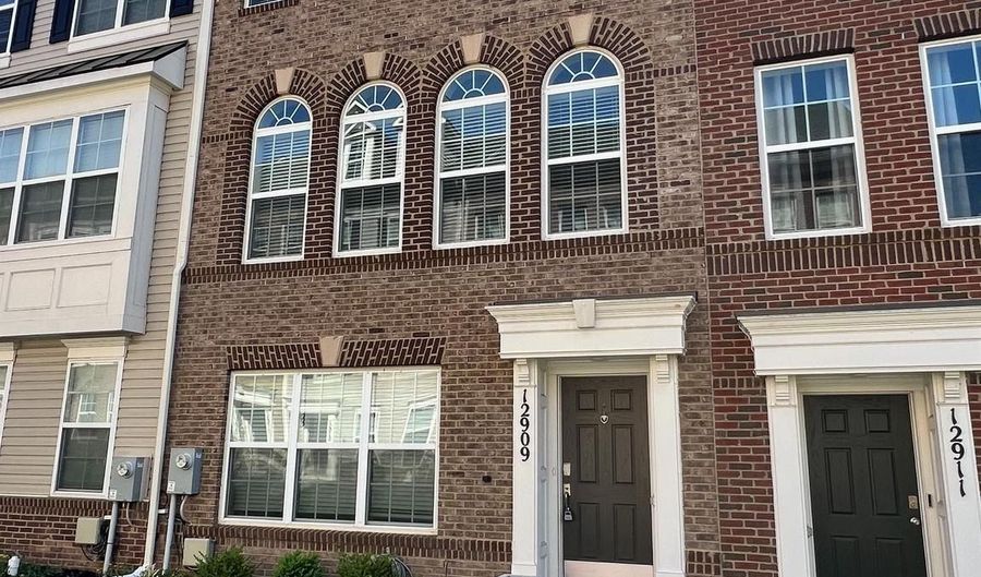 12909 BRICKYARD Blvd, Beltsville, MD 20705 - 3 Beds, 4 Bath