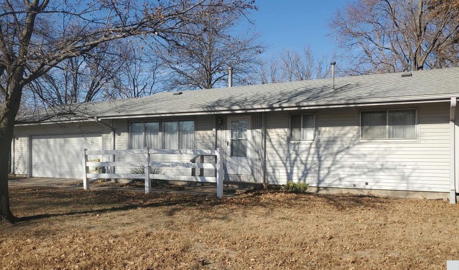 310 Shultz St, Benedict, NE 68316 - 2 Beds, 1 Bath