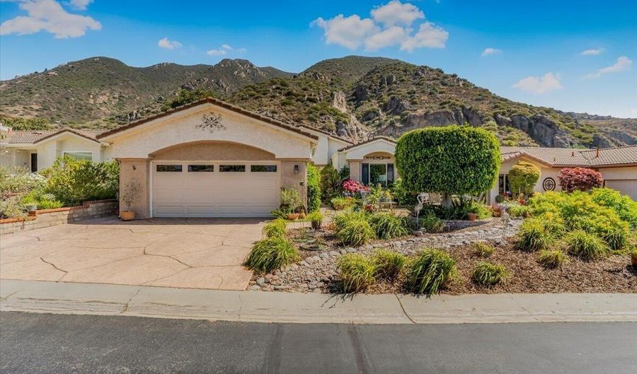 6186 Irena Ave, Camarillo, CA 93012 - 2 Beds, 2 Bath