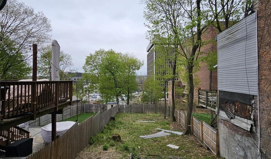 15 Ten Broeck St 1, Albany, NY 12210 - 2 Beds, 2 Bath