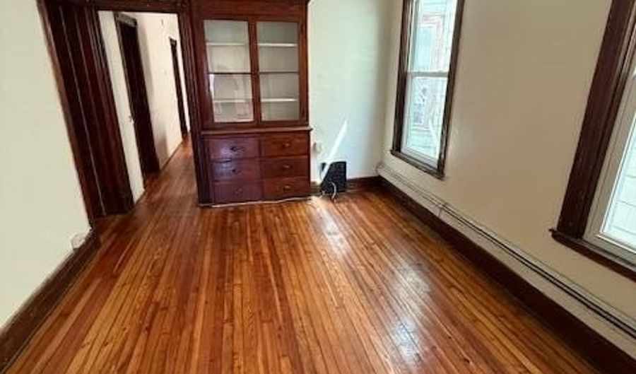 517 Hamilton St 1, Albany, NY 12203 - 4 Beds, 1 Bath