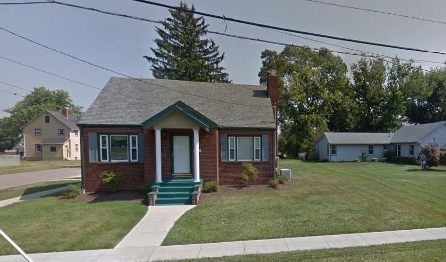 2306 Clark Ave, Alliance, OH 44601 - 4 Beds, 2 Bath