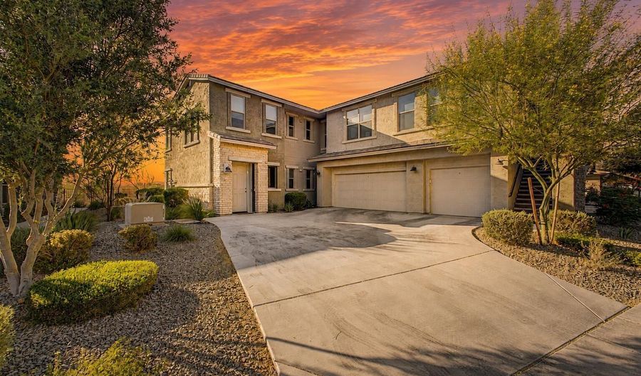 5100 E RANCHO PALOMA Dr 1044, Cave Creek, AZ 85331 - 2 Beds, 2 Bath