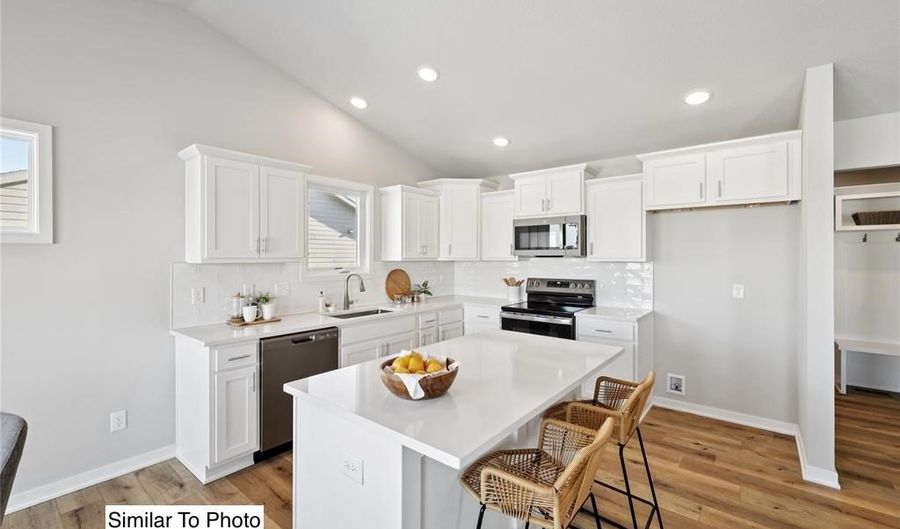 532 34th St SE, Altoona, IA 50009 - 3 Beds, 2 Bath