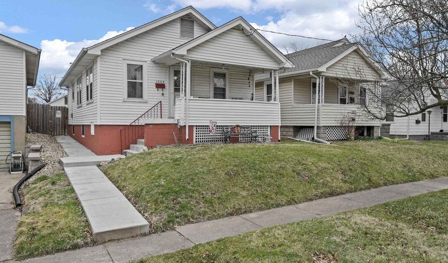 1003 E HINES Ave, Peoria Heights, IL 61616 - 2 Beds, 1 Bath