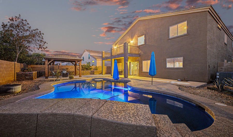 1774 E WILDFLOWER Ln, Casa Grande, AZ 85122 - 6 Beds, 4 Bath
