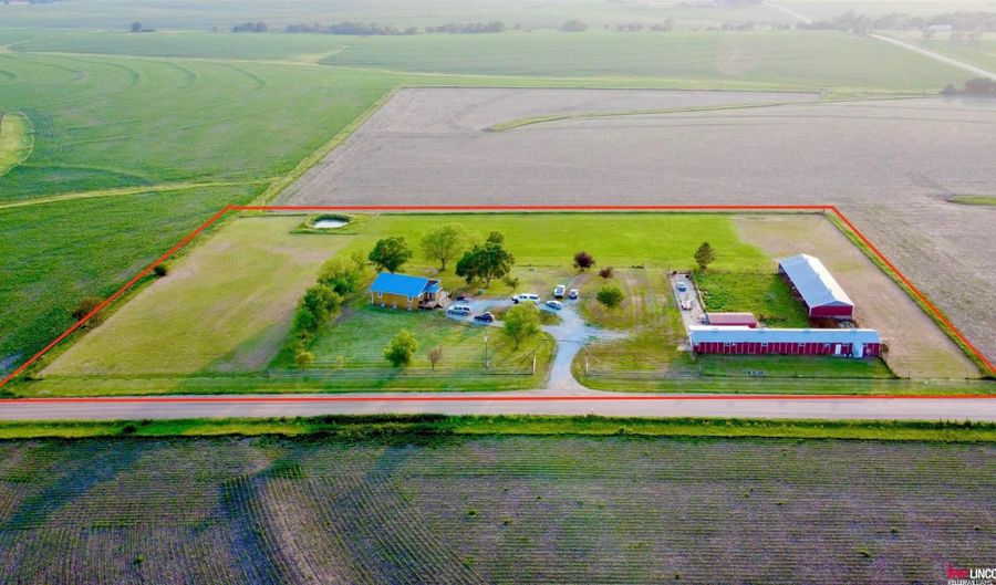 26855 SW 89 Rd, Beatrice, NE 68310 - 4 Beds, 3 Bath