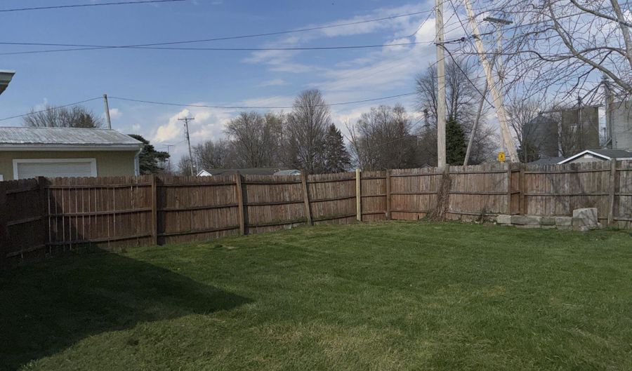 333 S Main St, Arlington, OH 45814 - 4 Beds, 1 Bath