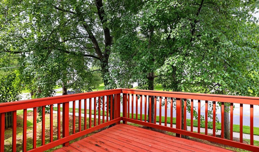 11223 WESTPORT Dr, Bowie, MD 20720 - 3 Beds, 4 Bath