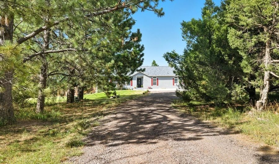 420 CHEYENNE Ave, Albin, WY 82050 - 3 Beds, 2 Bath