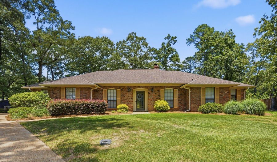 2 Sandway Dr, Brandon, MS 39042 - 3 Beds, 2 Bath