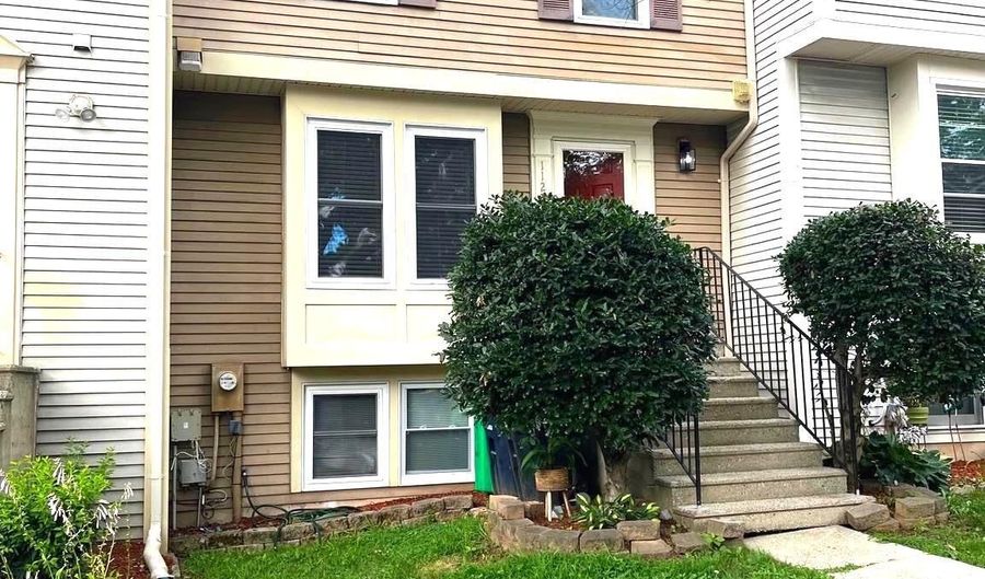 11231 WESTPORT Dr, Bowie, MD 20720 - 3 Beds, 4 Bath