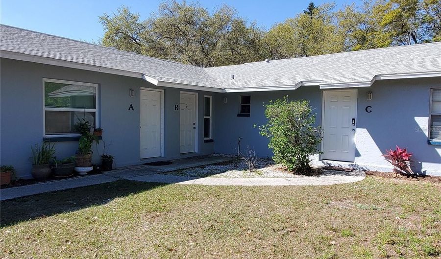 15000 WESTMINISTER Ave B, Clearwater, FL 33760 - 2 Beds, 1 Bath