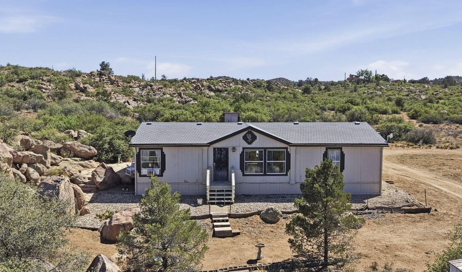 4295 W MORGAN Trl, Chino Valley, AZ 86323 - 3 Beds, 2 Bath