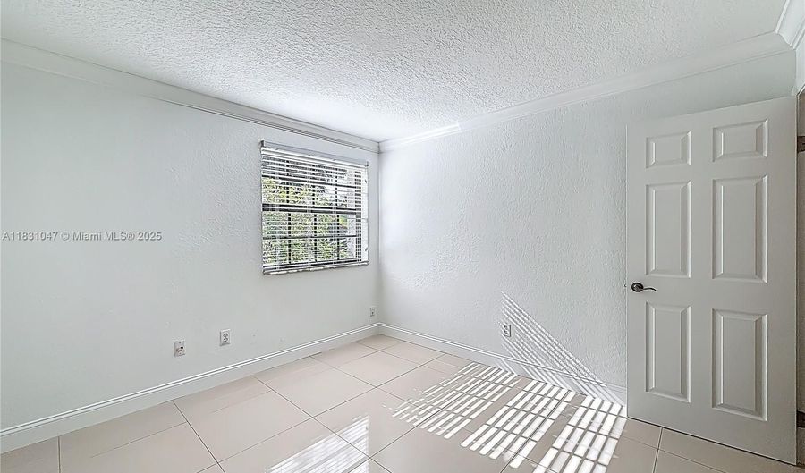 3552 Magellan Cir 122, Aventura, FL 33180 - 2 Beds, 2 Bath
