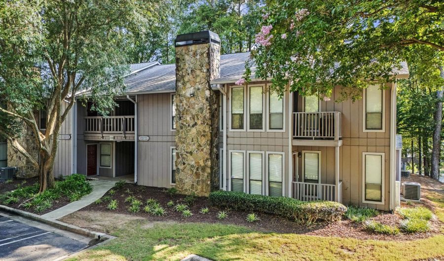 3991 Woodridge, Tucker, GA 30084 - 2 Beds, 2 Bath