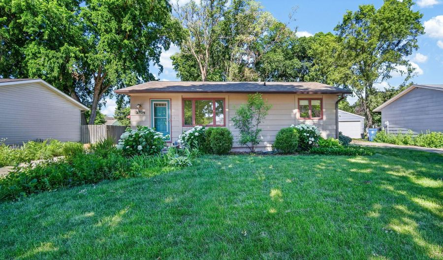 3909 Minnetonka Ave, Ames, IA 50010 - 3 Beds, 2 Bath
