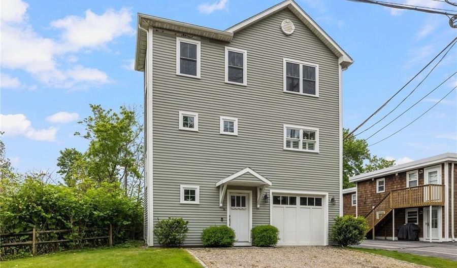 36 Wanda St, Narragansett, RI 02882 - 3 Beds, 4 Bath