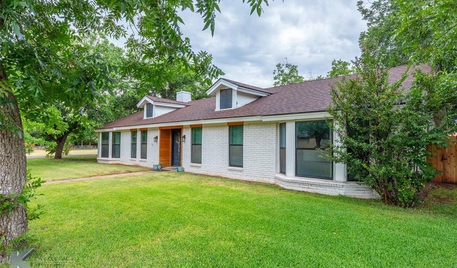 4102 Concord Ct, Abilene, TX 79603 - 4 Beds, 3 Bath