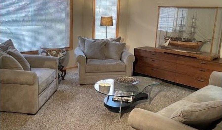 17354 SW SARALA St, Beaverton, OR 97007 - 4 Beds, 3 Bath