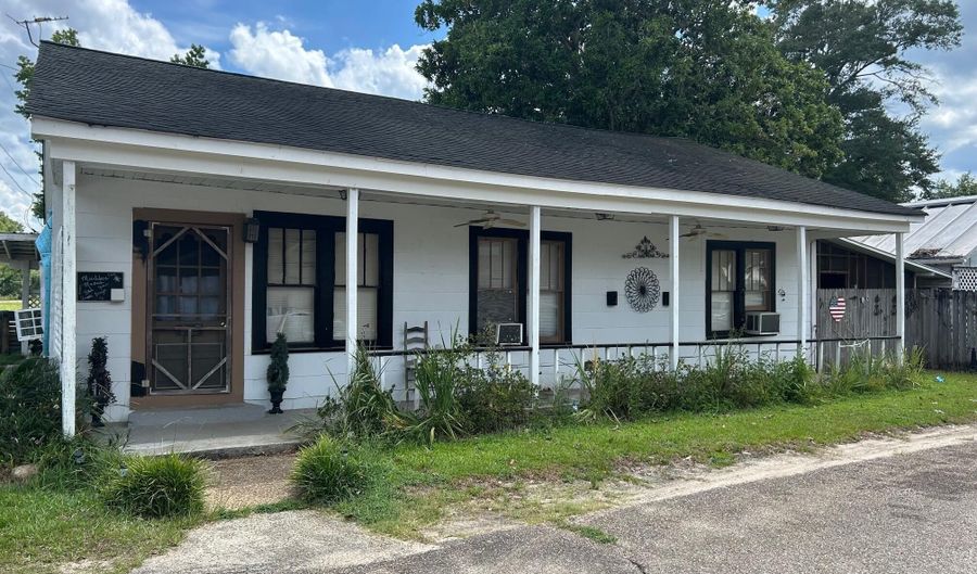 67 Main Ave, Brooklyn, MS 39425 - 3 Beds, 2 Bath
