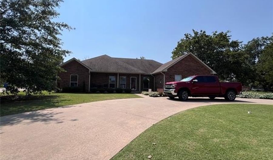 500 Taylor Ave, McAlester, OK 74501 - 3 Beds, 2 Bath