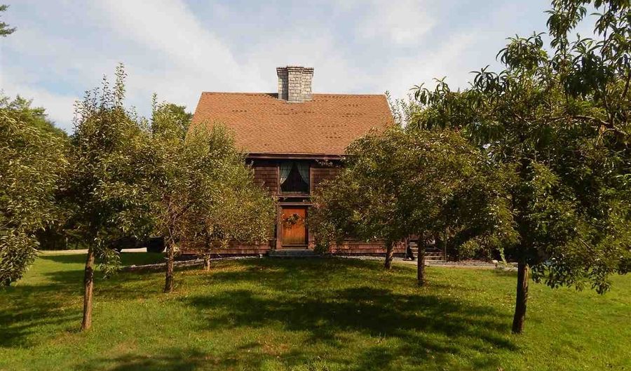 82 Breezy Hill Rd, Bradford, NH 03221 - 3 Beds, 2 Bath