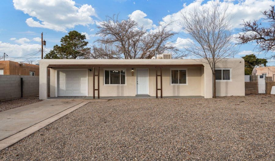 809 La Veta Dr NE, Albuquerque, NM 87108 - 3 Beds, 2 Bath
