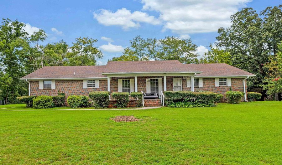 226 6th St SW, Arab, AL 35016 - 3 Beds, 2 Bath