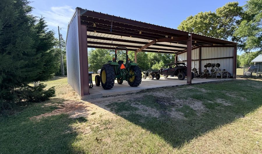 2089 Pike Pond Rd, Alford, FL 32420 - 4 Beds, 3 Bath