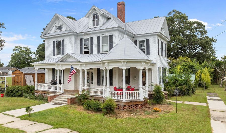 675 Second St, Ayden, NC 28513 - 4 Beds, 2 Bath