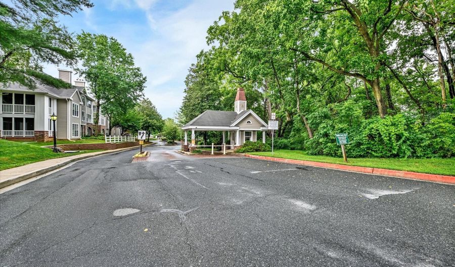 606 CHURCHILL Rd 606G, Bel Air, MD 21014 - 2 Beds, 2 Bath