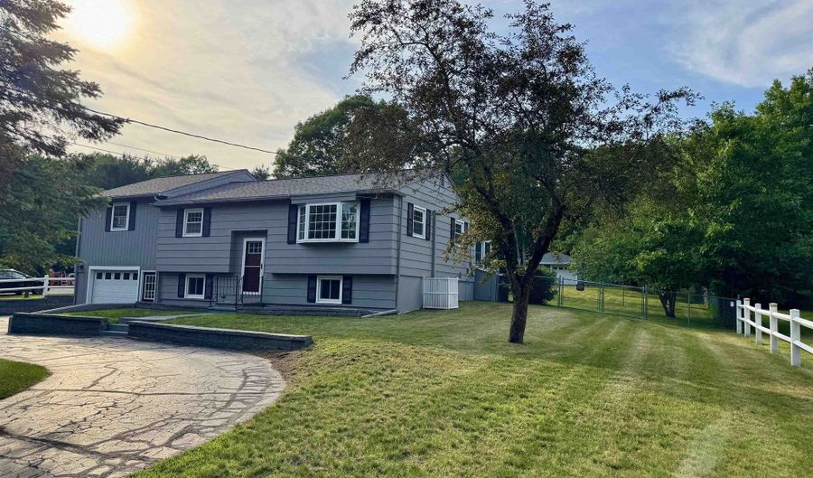 128 Mallego Rd, Barrington, NH 03825 - 3 Beds, 2 Bath