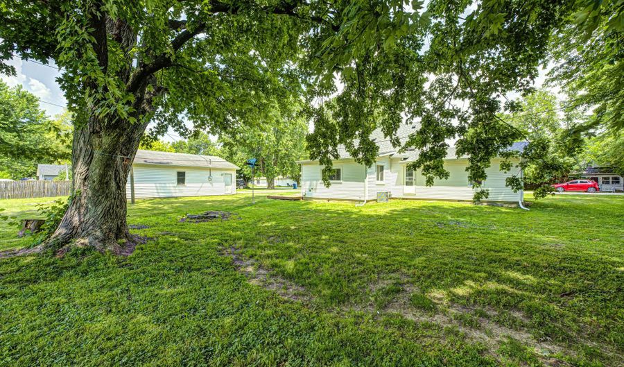 209 Howard Ave, Arcadia, IN 46030 - 4 Beds, 2 Bath