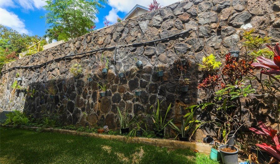 92-324 Kewai Pl, Kapolei, HI 96707 - 4 Beds, 4 Bath