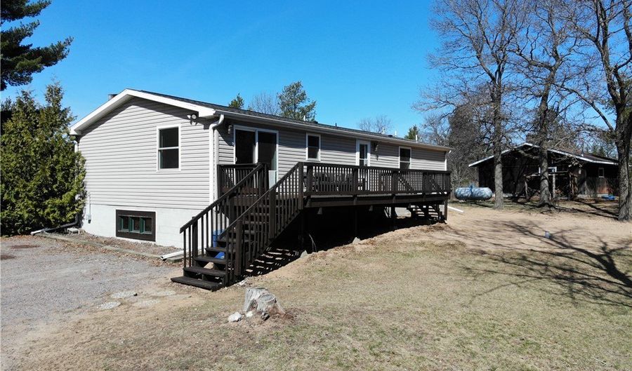 12188 Old Trl, Wisconsin Rapids, WI 54494 - 3 Beds, 2 Bath