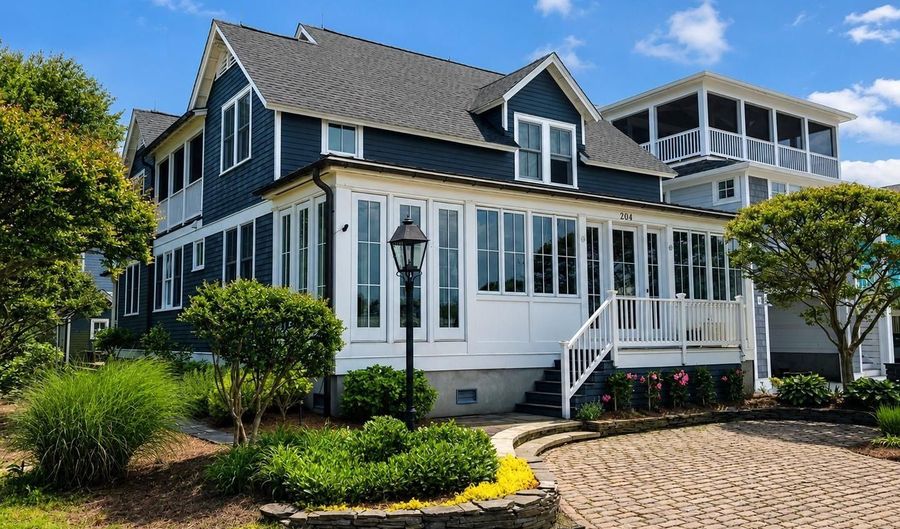 204 HOLLYWOOD St, Bethany Beach, DE 19930 - 4 Beds, 4 Bath