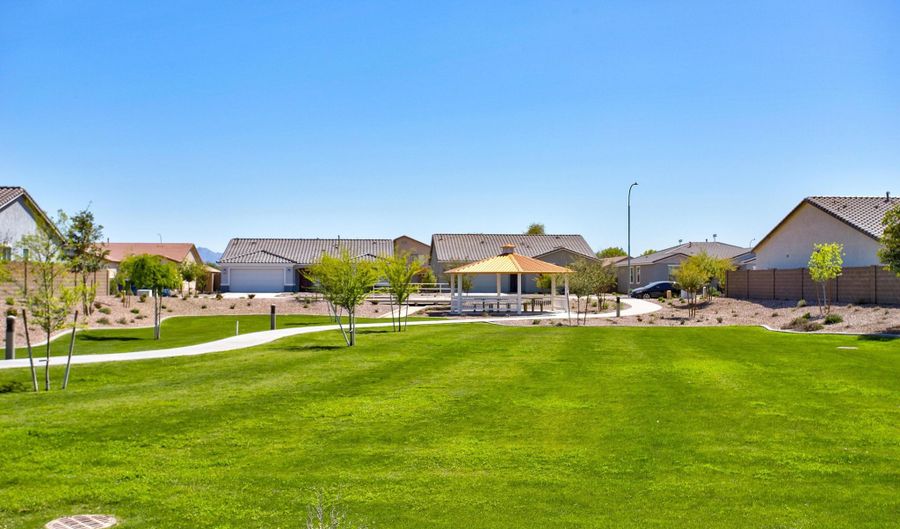 11442 W LA REATA Ave, Avondale, AZ 85392 - 4 Beds, 2 Bath