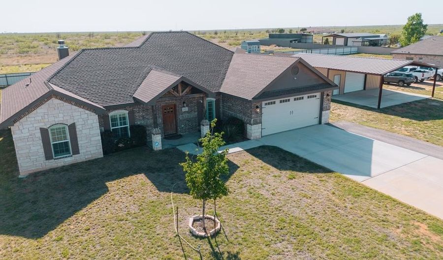 3021 NW County Rd 401, Andrews, TX 79714 - 4 Beds, 2 Bath