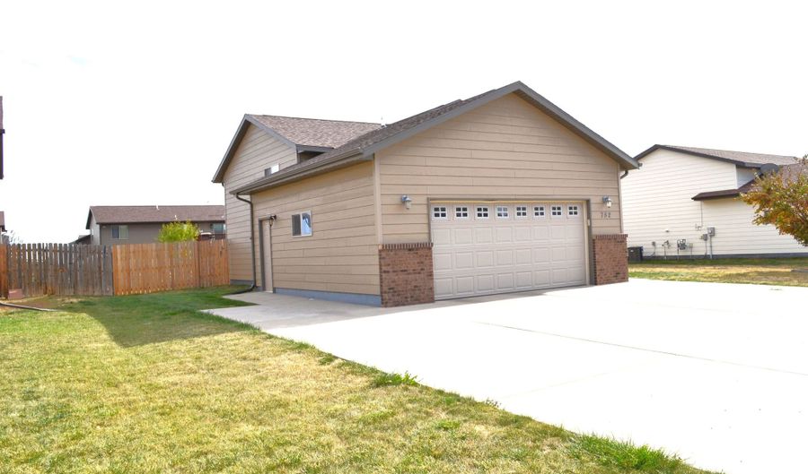 752 Radial Ln, Box Elder, SD 57719 - 4 Beds, 3 Bath