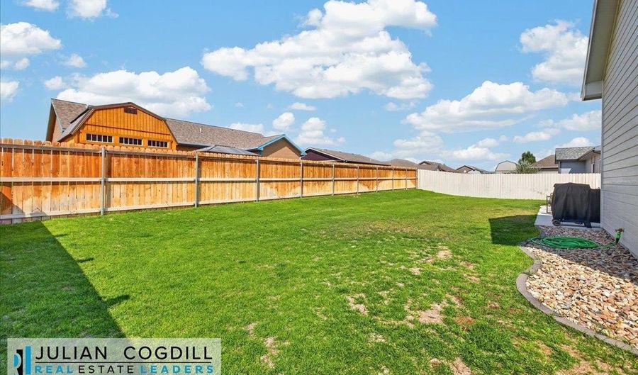 1810 Inca Trl, Bar Nunn, WY 82604 - 3 Beds, 2 Bath
