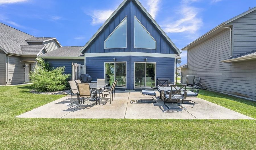 290 240th Ave #103, Arnolds Park, IA 51331 - 4 Beds, 2 Bath