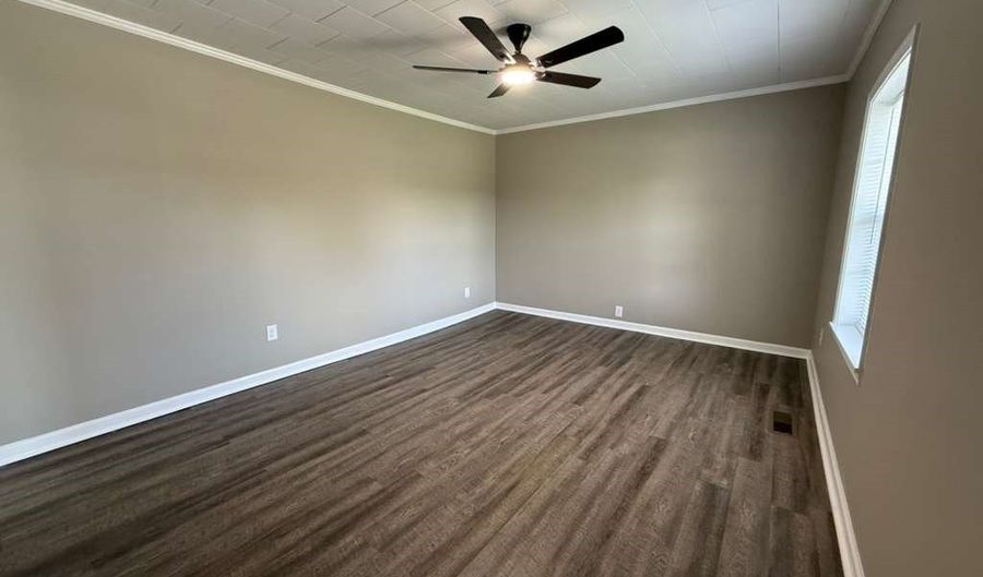 159 Dry Valley Rd, Algood, TN 38506 - 3 Beds, 2 Bath